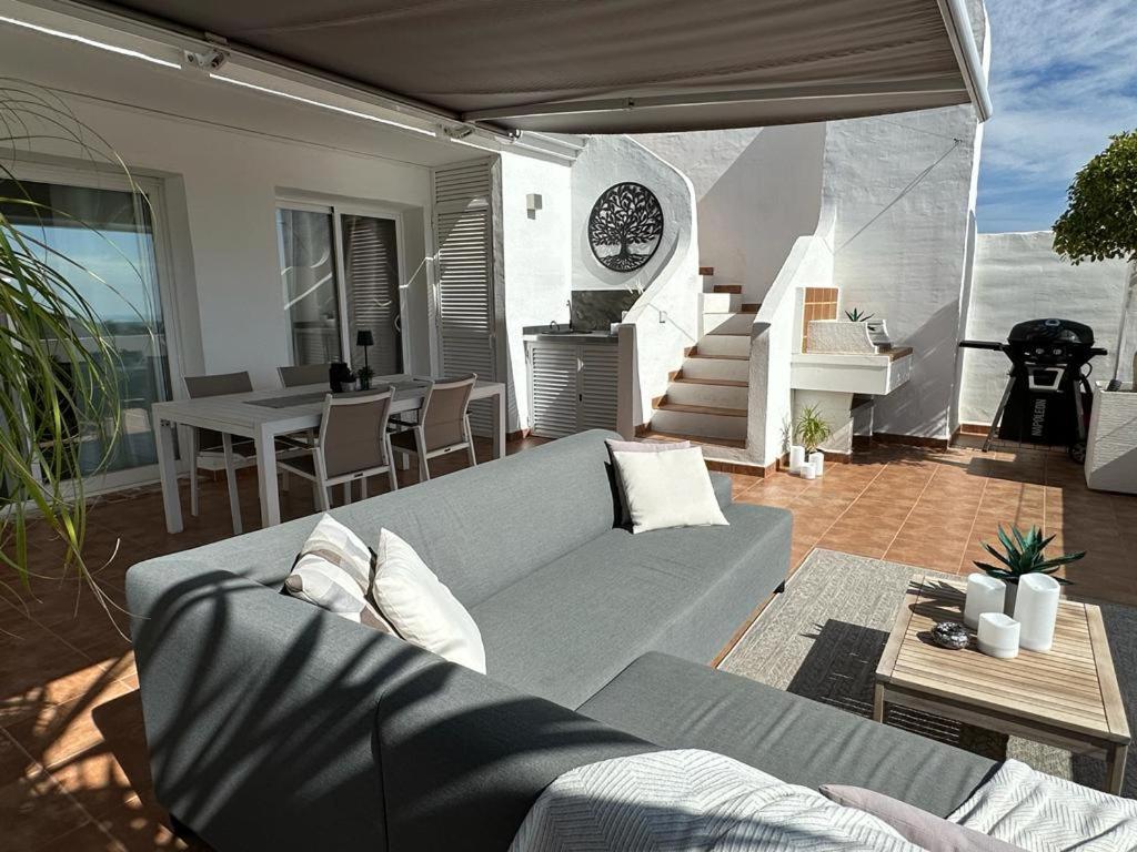 Апартаменты Penthouse Mit Privatem Jacuzzi In Marbella - La Mairena Охен Экстерьер фото